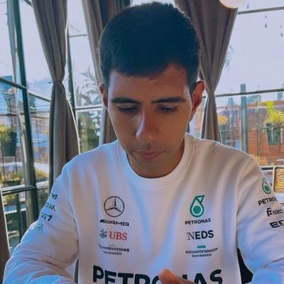Agusval0's profile picture. 🏎️ F1 en las venas | 💙 Mercedes hasta la última vuelta
🇦🇷 Colapinto futuro campeón
⚽ Árbitro dentro de la cancha, fan fuera de ella
