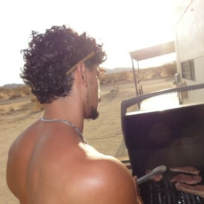 R7sunflower's profile picture. 