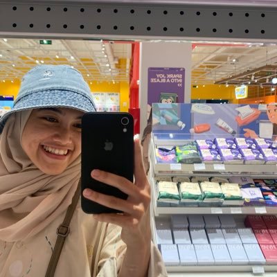 buknyahaya's profile picture. a Mom ✨🍉🍓 and Zoro's wife