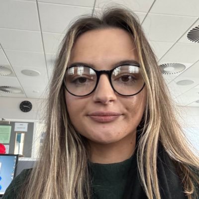 DaisyCBowler's profile picture. 27 | Law Graduate 🎓 | Trainee Journalist | Cardiff 🏴󠁧󠁢󠁷󠁬󠁳󠁿