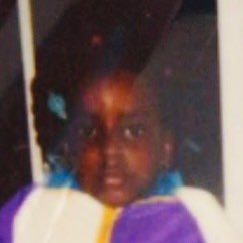 LooovesFASHION's profile picture. 🌻