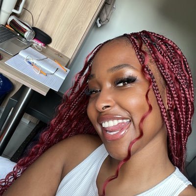 M32555Mathapelo's profile picture. 