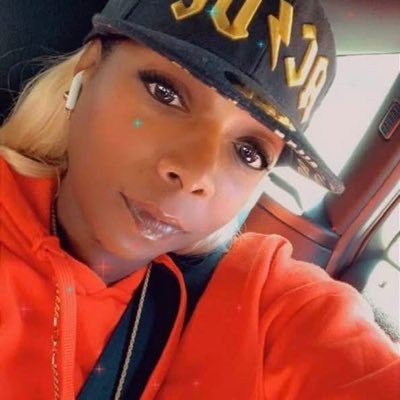 Samantha_Ceaser's profile picture. Miss Bonnie 🖕🏾Clyde...I'm from a sunny place full of shady people #NYC (~_^)♈