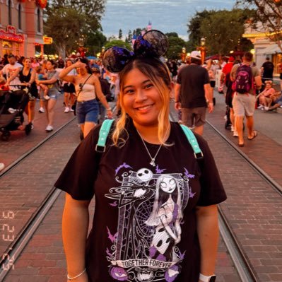 _toripaulina_'s profile picture. | just a lil girl with a big heart :) | 🇵🇭 | ♍️ | “most kindest” | 💜