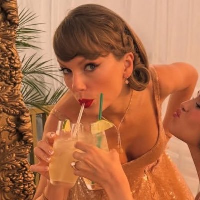 ttrpoets's profile picture. she/her. i’m in love with taylor swift songs. 20.08.17 dd11 | 27.09.18 kard | fan account/parody