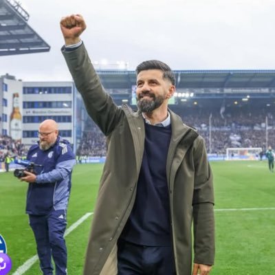 tobi2804's profile picture. 🇩🇪🇪🇺🇺🇦 | Fan von der Macht @s04 | 🏎 ¹² ⁶³ ²⁷ | 🏀 | 🏈 |  @tobi_Prv04