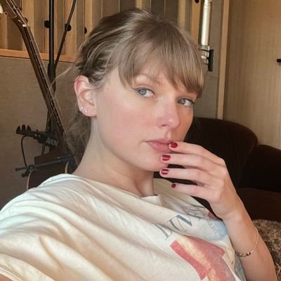 dazzlingstarle's profile picture. canté better than revenge con taylor