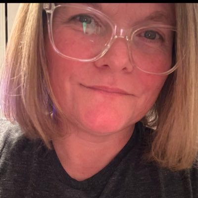 Capricorn Jan 3 ♑️🐐 Wife 💍 Mother 👩‍👦‍👦👨‍👧 Nana 👨‍👩‍👧 🏈🧡🤎 #DawgPound 🤎🧡 ❤️🩶 #RollTide 🩶❤️ 🫶🏻 #LoveWins 🫶🏻❤️