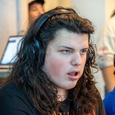 TheDevilSSBU's profile picture. CT That/Guy. Mac and Cheese Main. Humble Frog Enjoyer.
Private - @HenryRHamilton