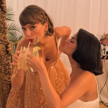 glossymidnights's profile picture. *:ꔫ:*eras chicago06/03┊shortnsweet10/13┊ teamsab x4 ┊livieshq x4┊selenafc follows*:ꔫ:*