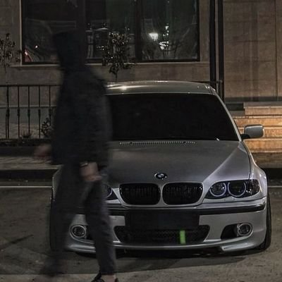 Lebronian66's profile picture. If one day the speed kills me do not cry because i was smiling🤨
🚘🚙
@lfc.
