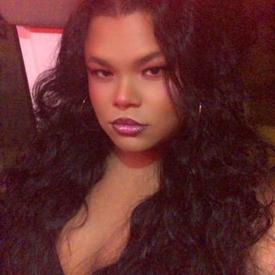 daniiwith2is's profile picture. For the girls, gays and theys 💕