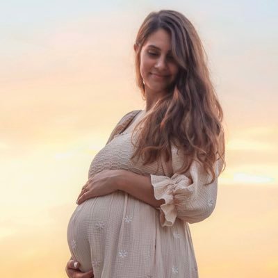 MamaNotesDaily's profile picture. Honest thoughts on motherhood, marriage & finding myself in the mess. 25. blogger.