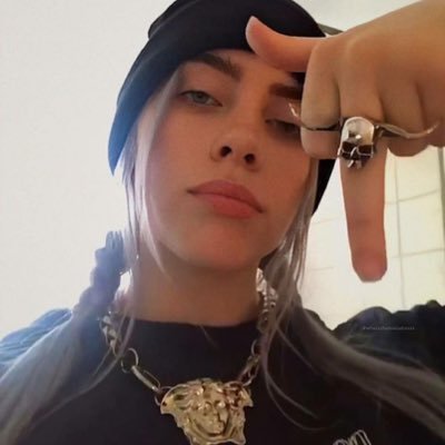 mylifescreator's profile picture. not a coach, just speaking from experience! 🧚‍♀️✍️