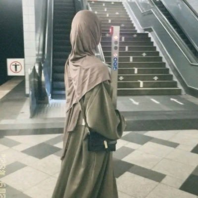 @Blurrrr___