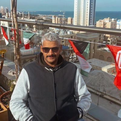 bloushinas90's profile picture. translator @moj