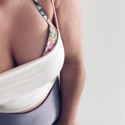 socanndy's profile picture. fan del drama ajeno y del sarcasmo 🍷