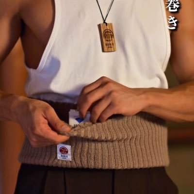 tuam_nescis's profile picture. Arx tarpeia Capitoli proxima. Mode, Foot, Histoire. In that order.