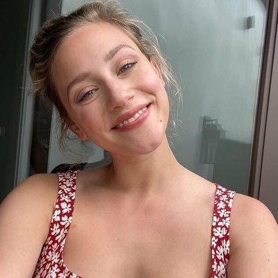 deepsek63122801's profile picture. 