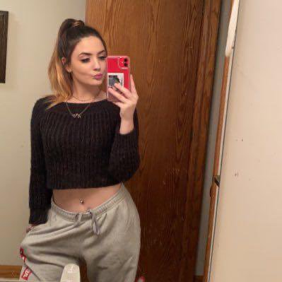 jessycares90's profile picture. don’t stress me.