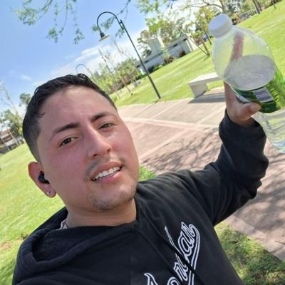 nicolassrivera1's profile picture. Un emprendedor ve oportunidades ,donde otros ven problemas💪 Insta:Nicolas.rivera02