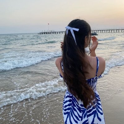 Lily41439132's profile picture. Just a dreamer chasing sunsets and good vibes 😎😍