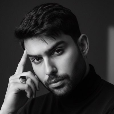 M_a_J_3sTic's profile picture. 