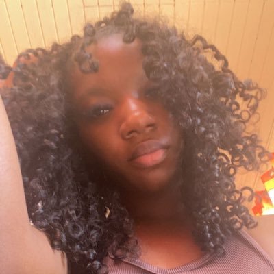 shortest_xo's profile picture. 🇺🇸🇧🇧