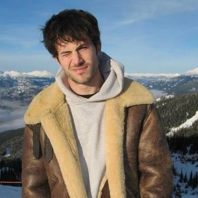 neilscigrtts's profile picture. #ANDREIL  Andrew kissed him like this was a fight with their lives on the line, like his world stopped and started with Neil’s mouth.  || cabin 15 🏛💤
