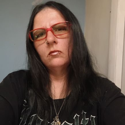 Wildheartedwmn's profile picture. Proud mama of 1 son. I love to laugh, love and help others. 💕 Also in love with an amazing man 🥰