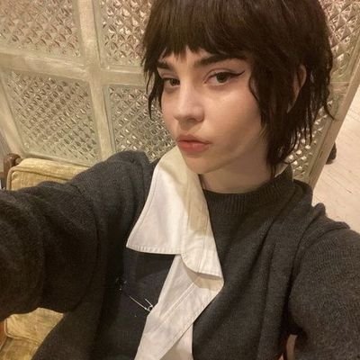 @youareastarrrr