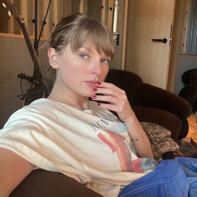 cruelsunny_'s profile picture. the eras tour rj - 20/11/2023 • fan account