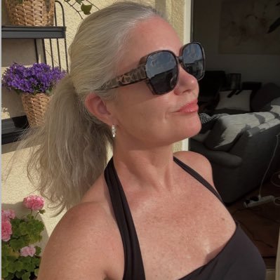_haziqah's profile picture. crypto Investors  A mommy and more👙A listener,attentive partner,is what I want❤️Please don’t want any perverts disturbing my DMs.I’ll block you off immediately