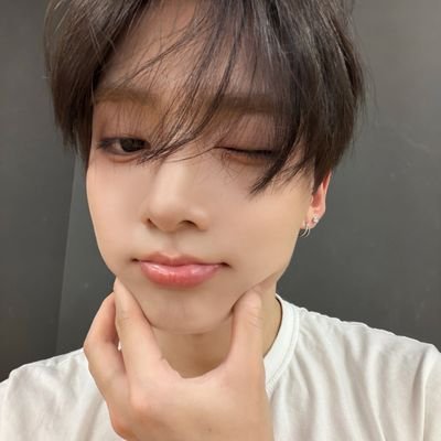 saaangwonn's profile picture. ibr —help 1k folls!!🙇‍♀️🙇‍♀️🙇‍♀️