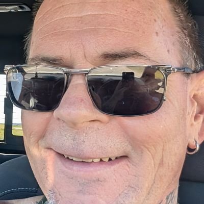 bones7217's profile picture. I am an ass man. I also love Redheads and Small breasts. If your trans just pass my profile as I have zero interest in even chatting.