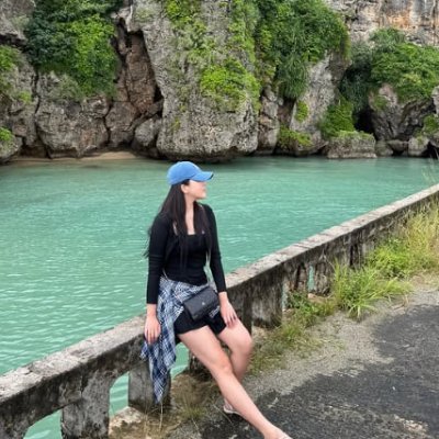 ae_gl's profile picture. ✨ Adventure seeker | Nature lover 🌿 | Spreading positivity ☀️ | USA 🇺🇸 | Living life one beautiful moment at a time 💖