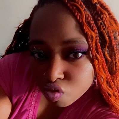 happynattie_'s profile picture. seeing Emblem3 11/13/25  seeing 5sos 6/13/26 saw and met J&J and Edwin 10/11/25 saw Omar 10/28/24 NYCMAR4ecver 🗽💜🫶🏽 saw 1D 8/5/15 I am a fan girly mom of 2