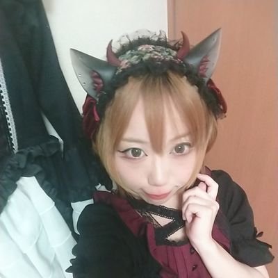 blandkamikaze's profile picture. 音楽、アート、イラスト、サブカル好き。
人生楽しみ尽くしましょう(* ´ ▽ ` *)