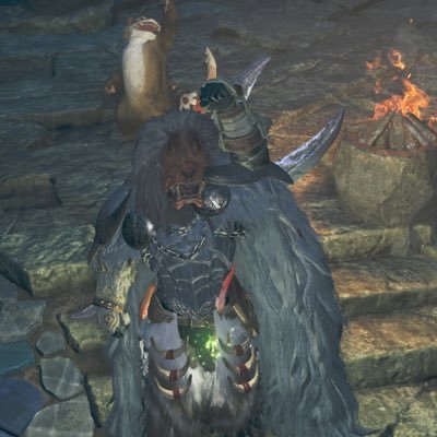 Mos_is_muscle's profile picture. 歴代モンハンシリーズ（ほぼやってます）で重ね着ができる作品はネタ重ね着を作って遊んでます✋