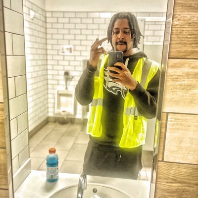 Taegoe's profile picture. Born 2 Lose, Built 2 Win ♉ #FlyEaglesFly