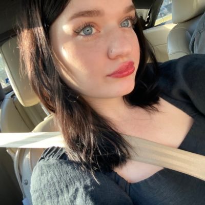 kayleyxmartin's profile picture. 23 (she/her) / @doltnn 🤍