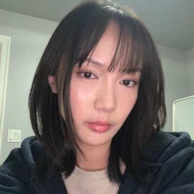 torreth's profile picture. she/her