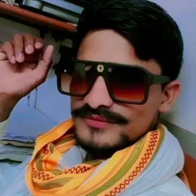 chandra_es40527's profile picture. 