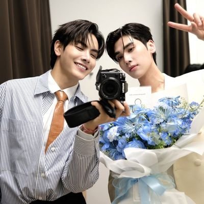 SokChea269737's profile picture. I'm introvert don't have friends but I have joongdunk in my life 💖🥑🌻
