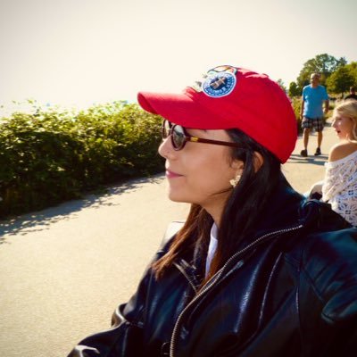 Cynthialemanv1's profile picture. 