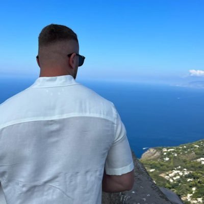 TheArchangel00's profile picture. 🇷🇴  https://t.co/KMGbO3h4i1