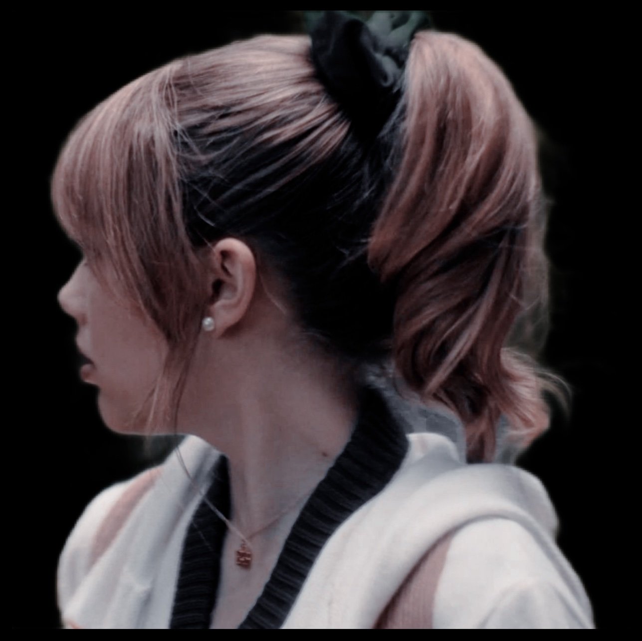 CUNNINGHAM86_'s profile picture. I’d walk on water if I could, to be loved to be understood… i’m not perfect but i’m trying ♡