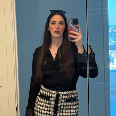 generic_void's profile picture. HIC SVNT DRACONES 🏴‍☠️