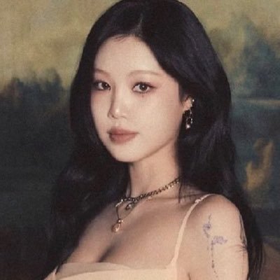 figblossom_'s profile picture. Blue garden grass peony flowers tree water pear home cookies milk perfume