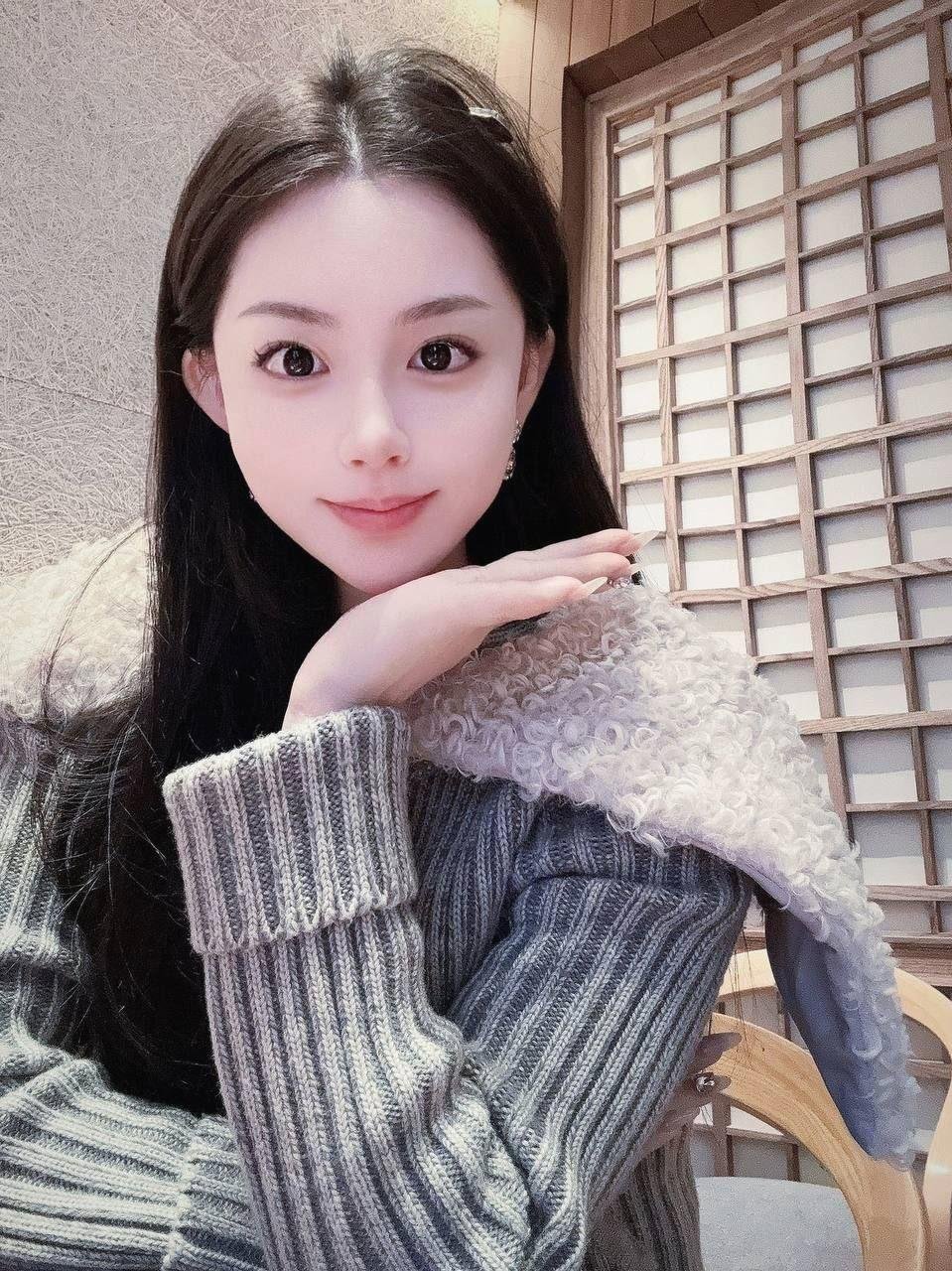 x6cdssw51434103's profile picture. 爱都没爱，都已经抱上了床
